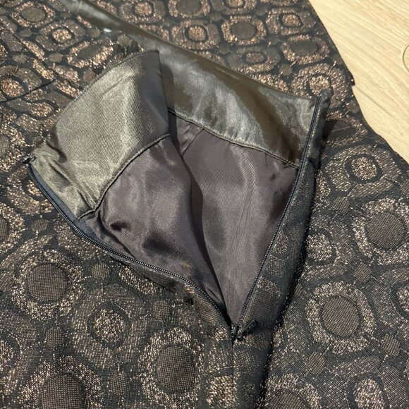 Ann Taylor Gold Metallic Circle Embroidered Holiday Festive Mini Skirt 10 - Picture 8 of 13